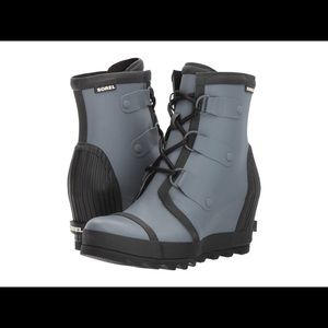 Sorel Gray and Black Winter Boots